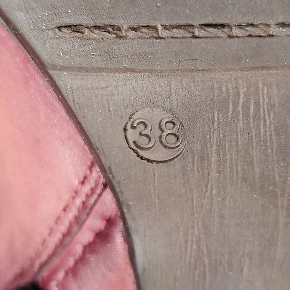 MJUS Italian Studded Red Brown Leather Heel Boots Textured Cut Outs Size 38 US 8 - Picture 15 of 15